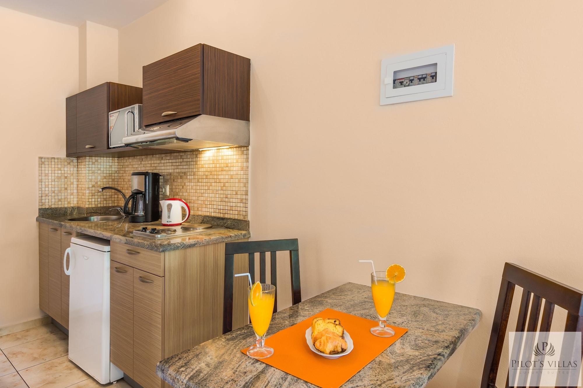 Pilot'S Villas Luxury Suites Херсонісос Екстер'єр фото
