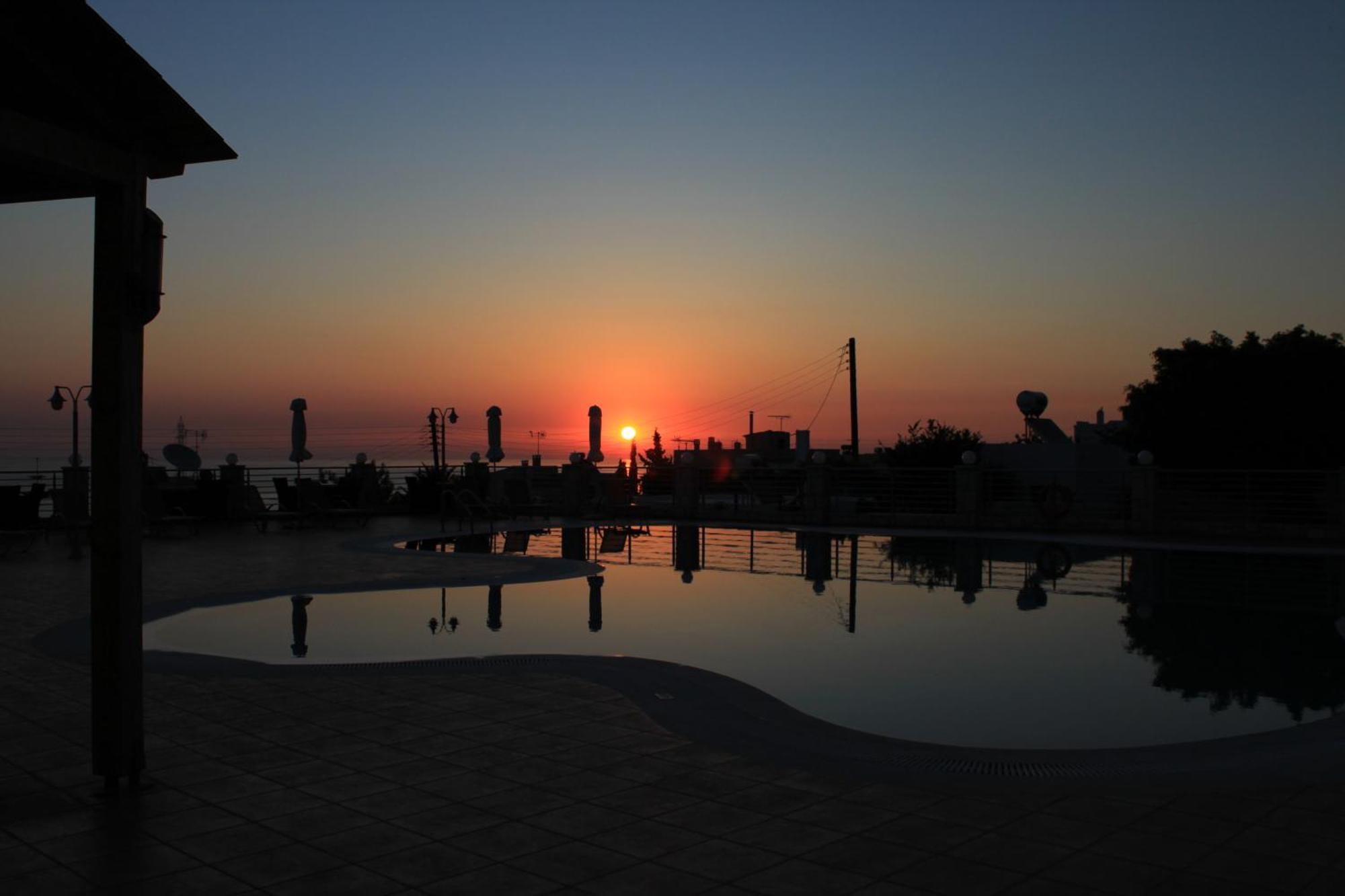 Pilot'S Villas Luxury Suites Херсонісос Екстер'єр фото