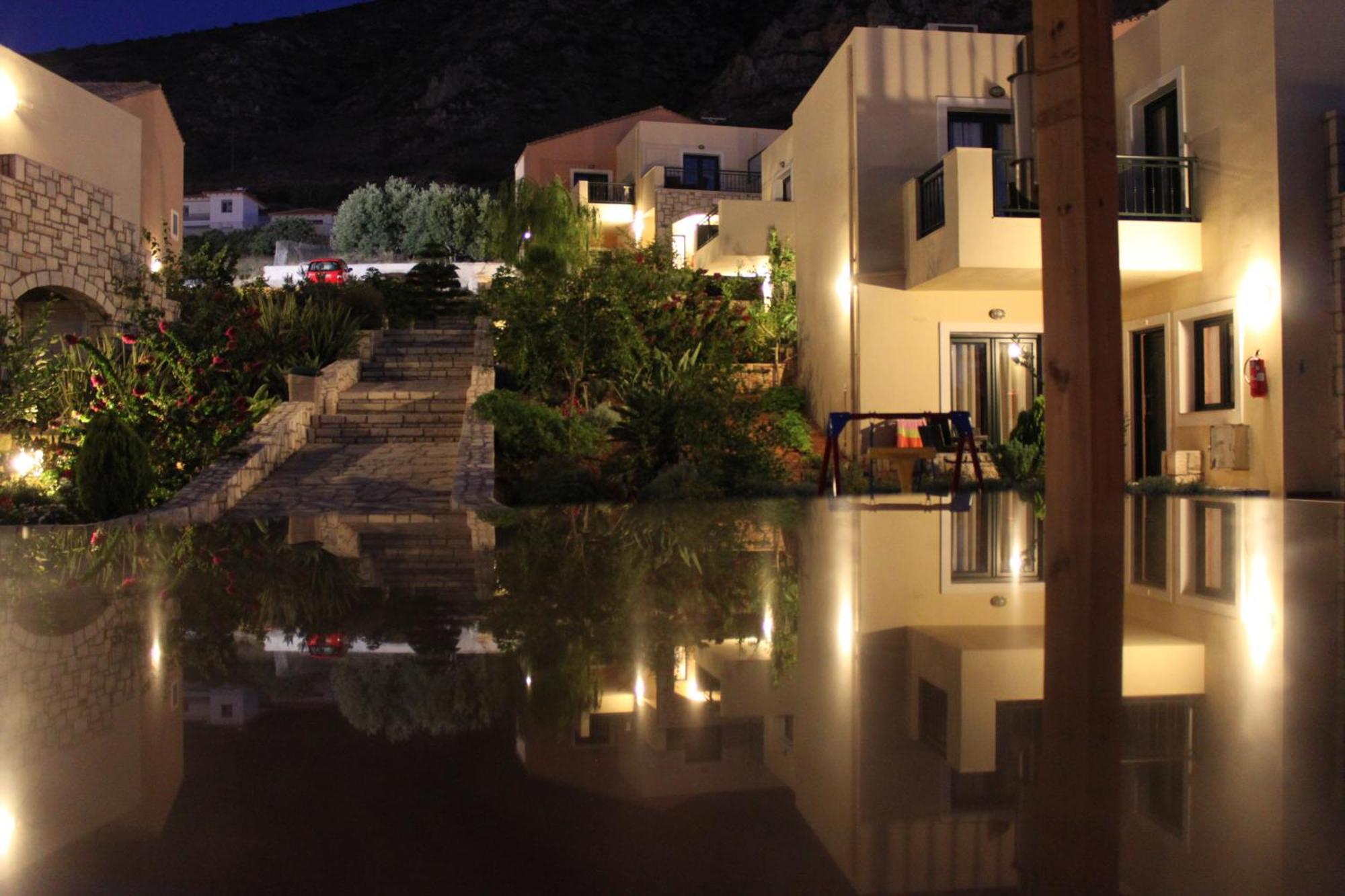 Pilot'S Villas Luxury Suites Херсонісос Екстер'єр фото